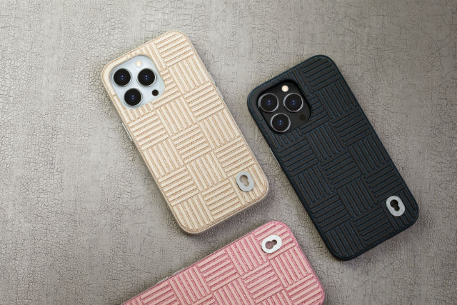 Funda Moshi Altra iPhone 13 Pro con correa de mano desenganchable